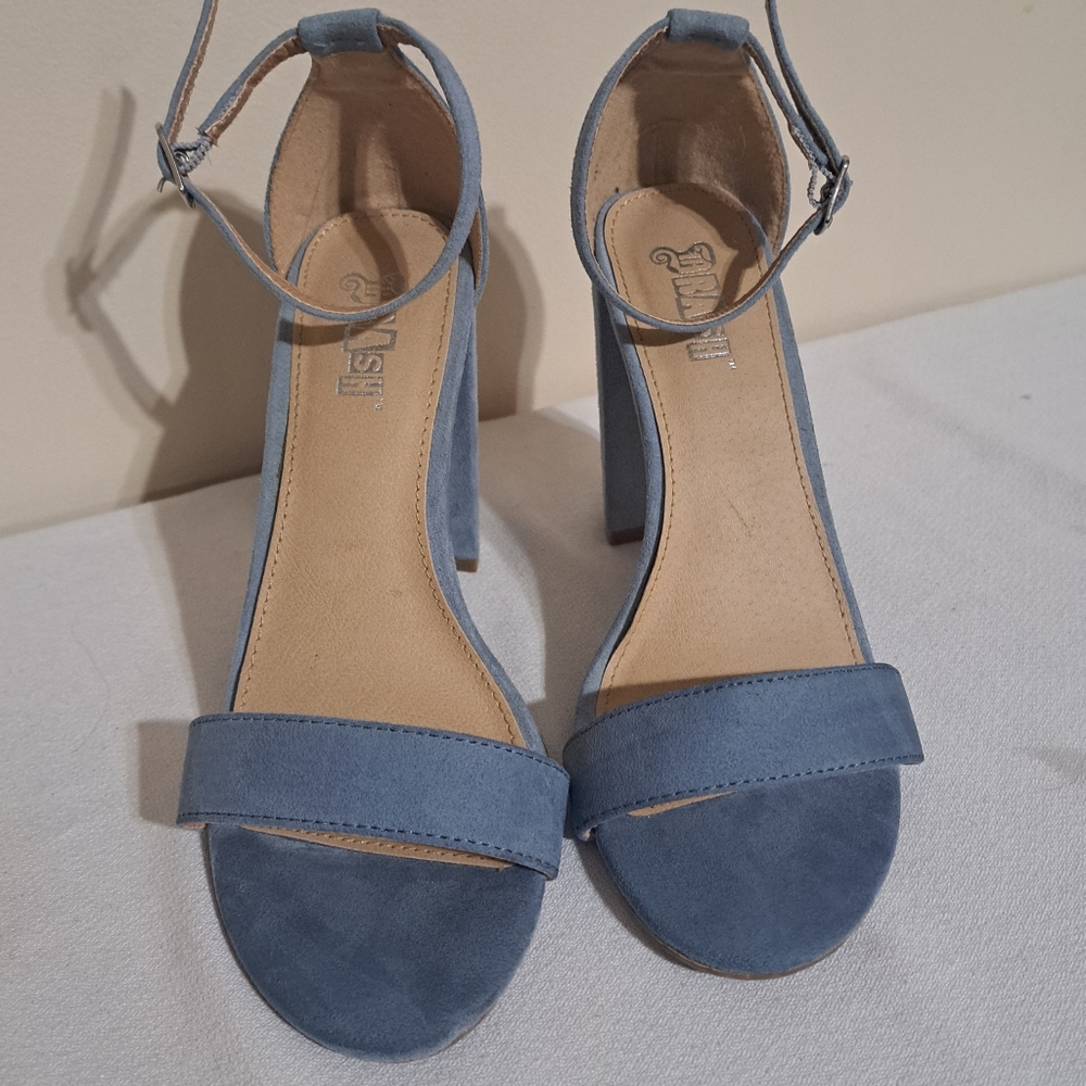 Brash Classy Women's Sandal Heels Blue With Ankle Strap Size 6.5